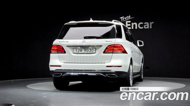 Mercedes-Benz GLE-Class GLE350 d 4MATIC — пробег 69 281 км — фото 4 из 5