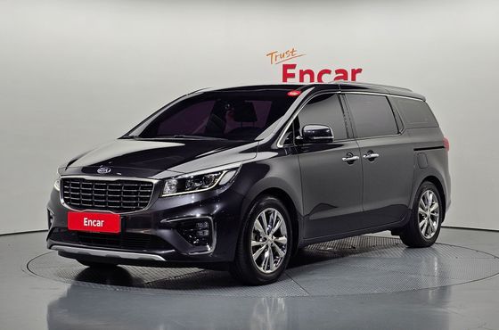 Kia Carnival 9-Seater Prstige — пробег 103 180 км — фото 1 из 5