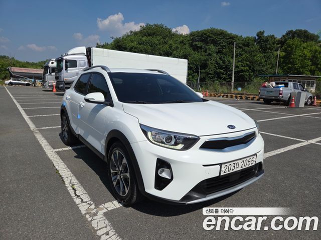 Kia Stonic Diesel 1.6 Trendy — пробег 131 006 км — фото 3 из 5