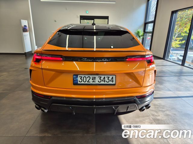 Lamborghini Urus 4.0 V8 — пробег 29 500 км — фото 4 из 5