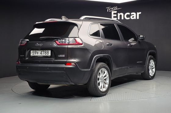 Jeep Cherokee 2.4 Longitude AWD — пробег 122 141 км — фото 2 из 5
