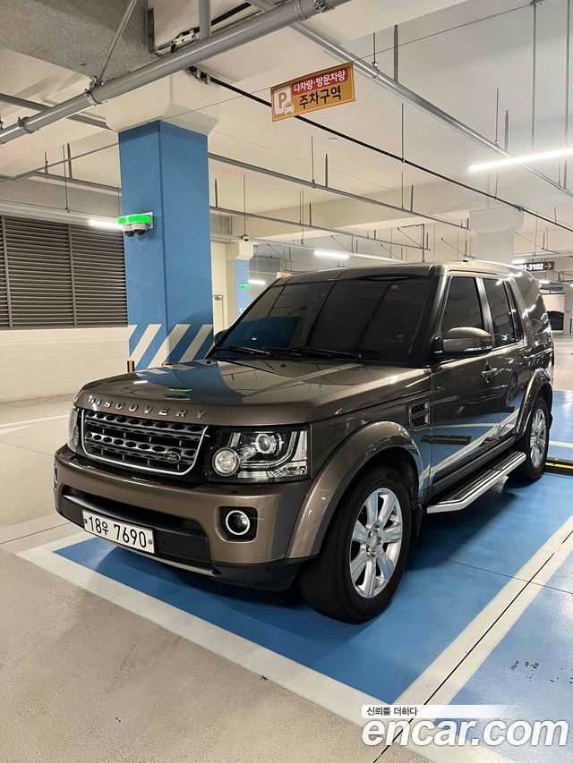 Land Rover Discovery 3.0 SDV6 SE — пробег 60 000 км — фото 1 из 5