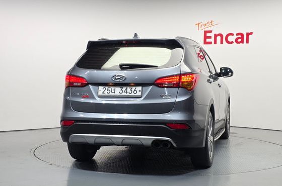 Hyundai Santafe Diesel(e-VGT) 2.2 4WD Exclusive — пробег 127 014 км — фото 4 из 5