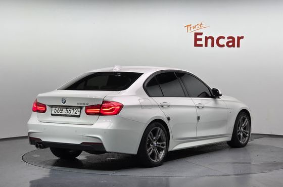 BMW 3-Series 320d M Sport — пробег 160 873 км — фото 2 из 5