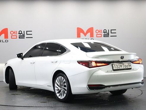 Lexus ES Luxury Plus — пробег 81 759 км — фото 3 из 5