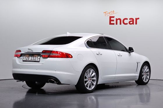 Jaguar XF 2.2D Premium X250 — пробег 58 429 км — фото 2 из 5