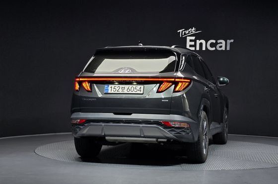 Hyundai Tucson Inspiration 4WD — пробег 27 702 км — фото 4 из 5