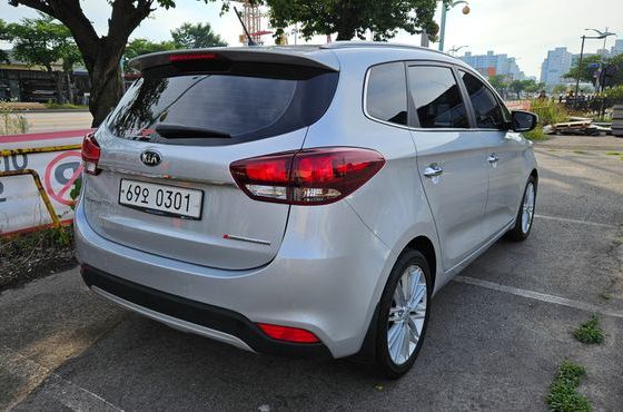 Kia Carens 1.7 VGT Prestige — пробег 54 023 км — фото 5 из 5