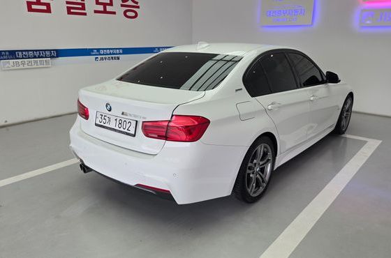 BMW 3-Series 330e iPerformance M Sport — пробег 137 000 км — фото 5 из 5