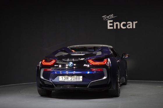 BMW i8 Roadster — пробег 34 866 км — фото 4 из 5