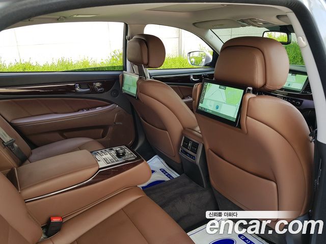 Hyundai Equus из Кореи Encar