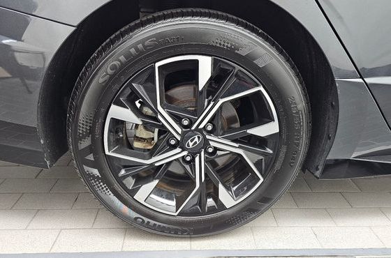 Hyundai Sonata 2.0 Exclusive — пробег 16 137 км — фото 5 из 5