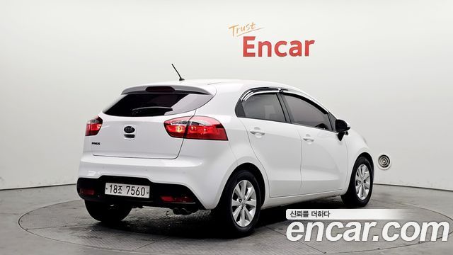 Kia pride 1.6 GDI Hatchback Luxury — пробег 89 112 км — фото 2 из 5