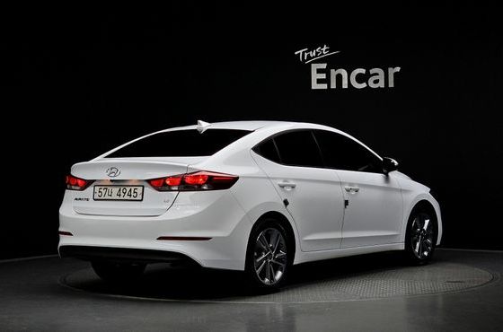 Hyundai AVANTE 1.6 GDI Value Plus — пробег 71 561 км — фото 2 из 5