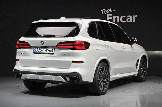 BMW X5 xDrive 50e M Sport — пробег 41 159 км — фото 2 из 5