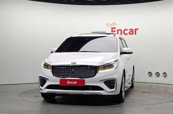 Kia Carnival 9-Seater Noblesse Special — пробег 131 845 км — фото 3 из 5