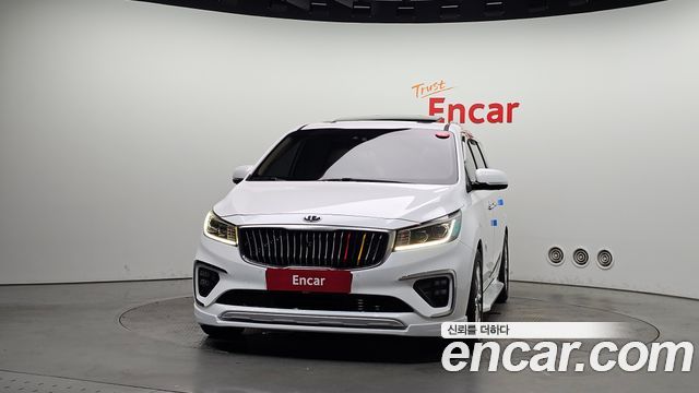 Kia Carnival из Кореи Encar