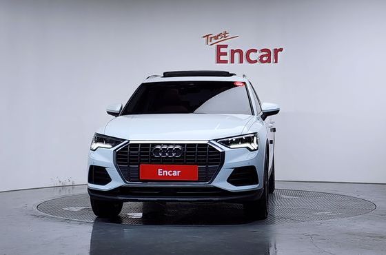 Audi Q3 40 TFSI Quattro — пробег 15 615 км — фото 3 из 5