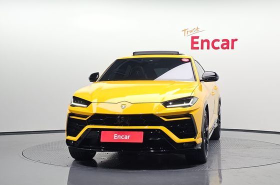 Lamborghini Urus 4.0 V8 — пробег 18 896 км — фото 3 из 5