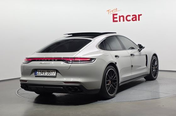 Porsche Panamera 2.9 AWD Platinum Edition — пробег 30 059 км — фото 2 из 5