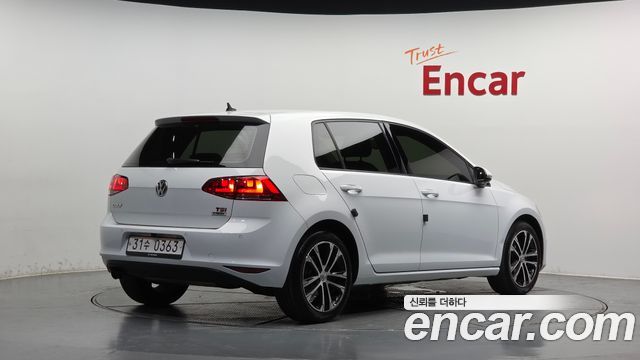 Volkswagen Golf из Кореи Encar