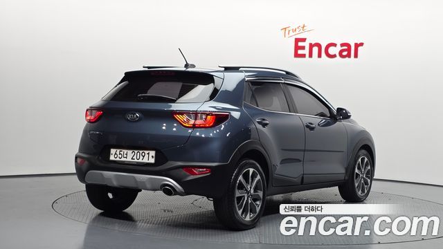 Kia Stonic Diesel 1.6 Prestige — пробег 46 766 км — фото 2 из 5