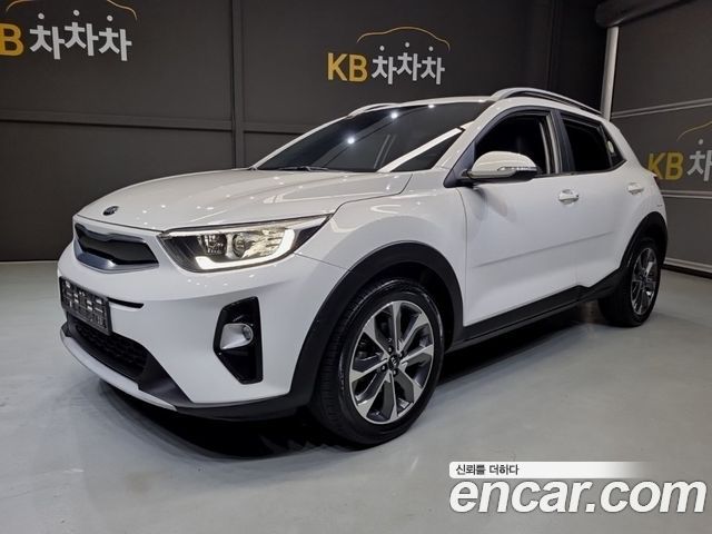 Kia Stonic из Кореи Encar