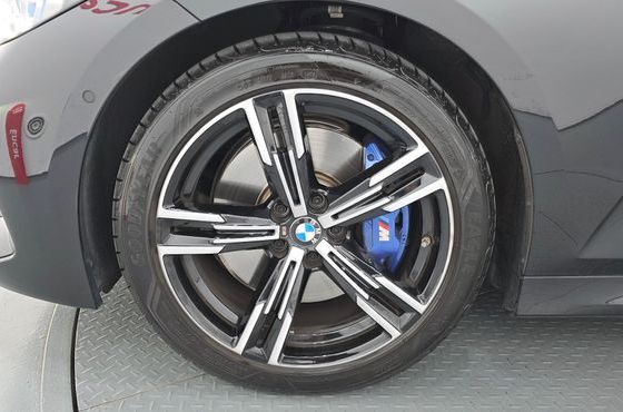BMW 3-Series 320i M Sport — пробег 8 128 км — фото 5 из 5
