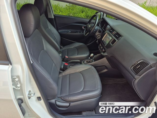 Kia pride 1.4 MPI Sedan Deluxe — пробег 115 000 км — фото 4 из 5