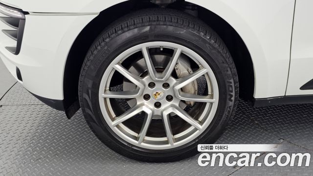 Porsche Macan из Кореи Encar