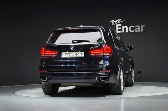 BMW X5 xDrive 30d M Sport package — пробег 105 603 км — фото 4 из 5