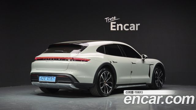 Porsche Taycan из Кореи Encar
