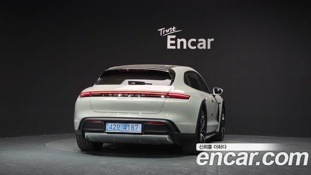 Porsche Taycan из Кореи Encar
