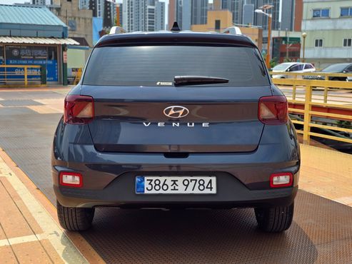 Hyundai Venue 1.6 Flux — пробег 6 391 км — фото 4 из 5