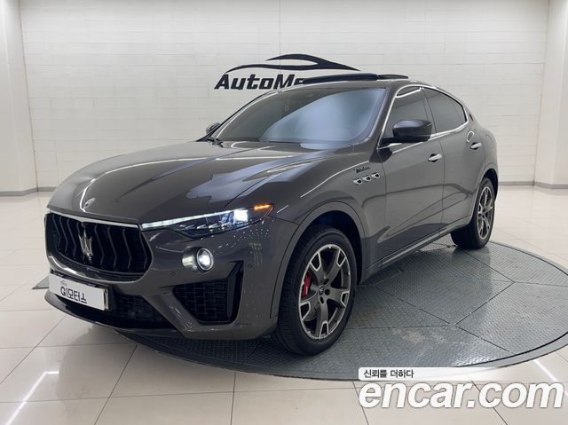 Maserati Levante из Кореи Encar
