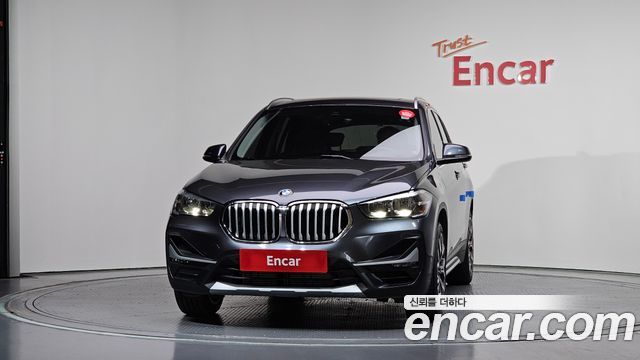 BMW X1 xDrive 20i xLine — пробег 85 626 км — фото 3 из 5