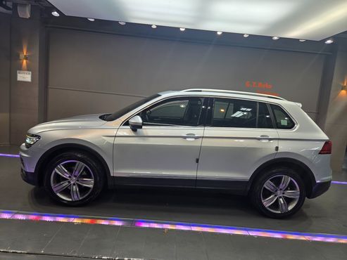 Volkswagen Tiguan 2.0 TDI 4Motion Prestige — пробег 114 612 км — фото 1 из 5