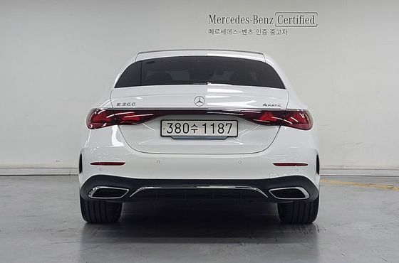 Mercedes-Benz E-Class E300 4MATIC AMG Line — пробег 21 531 км — фото 4 из 5
