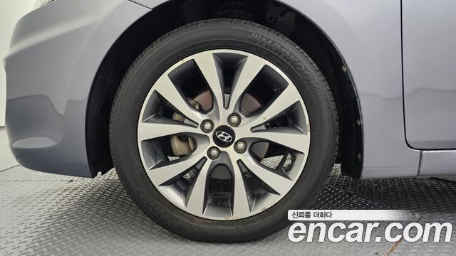 Hyundai Accent из Кореи Encar