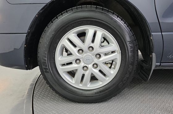 Hyundai Starex 5-Seater VAN Modern — пробег 174 700 км — фото 5 из 5