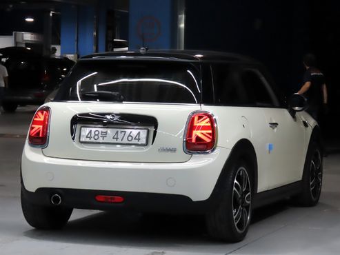 Mini Cooper Standard Third Generation — пробег 157 306 км — фото 2 из 5