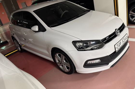 Volkswagen Polo 1.6 TDI R-Line 5th — пробег 89 040 км — фото 2 из 5