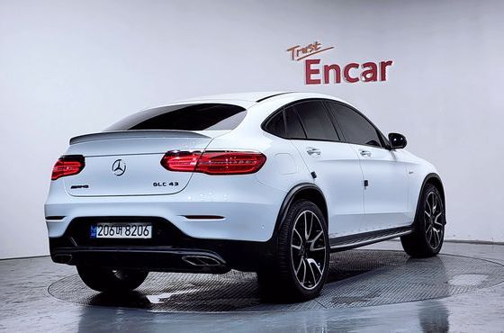 Mercedes-Benz GLC-Class AMG GLC43 4MATIC Coupe — пробег 84 435 км — фото 2 из 5