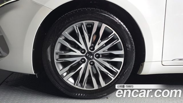 Kia K7 из Кореи Encar