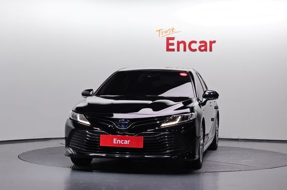 Toyota Camry 2.5 LE Hybrid — пробег 60 574 км — фото 3 из 5
