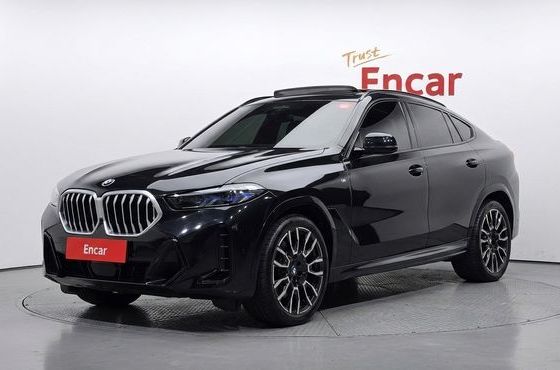 BMW X6 xDrive40i M Sport — пробег 17 902 км — фото 1 из 5
