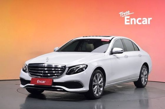 Mercedes-Benz E-Class E220d 4MATIC Exclusive — пробег 120 569 км — фото 1 из 5