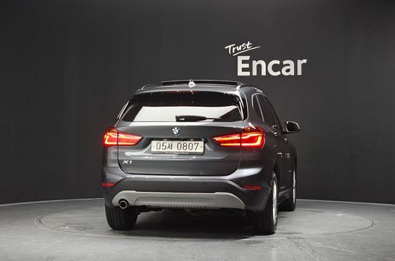 BMW X1 xDrive 18d — пробег 47 926 км — фото 4 из 5