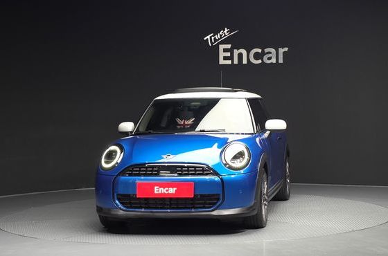 Mini Cooper Classic — пробег 7 638 км — фото 3 из 5
