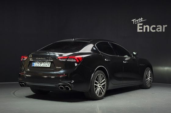 Maserati Ghibli 3.0 Diesel 3rd — пробег 129 958 км — фото 2 из 5